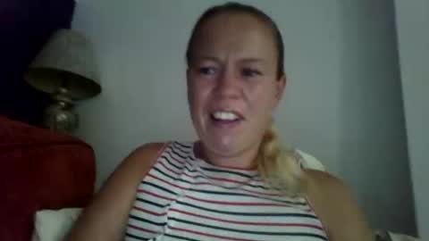 naughtyjennyblondeuk online show from 07-19-26, 12:42