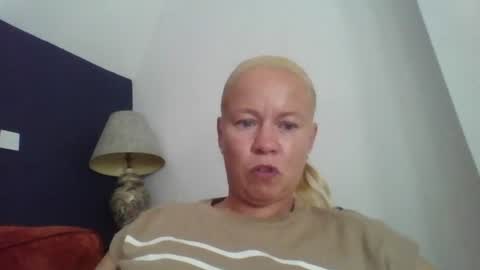 naughtyjennyblondeuk online show from 07-28-26, 04:39