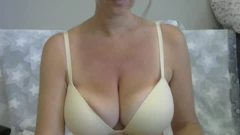 Chris online show from 07-06-26, 06:43