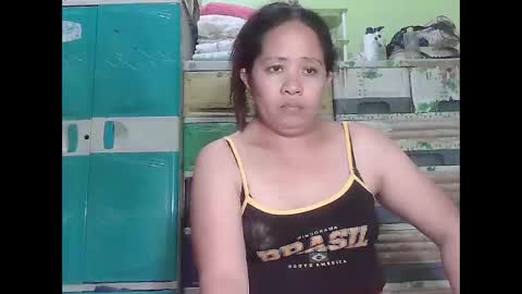 naughtymom26 online show from 04-11-26, 02:27