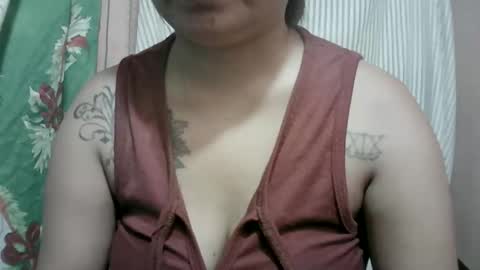 naughtymom_33 online show from 04-18-26, 01:20