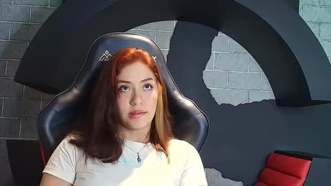 Snapshot of naughtynebulaa chatting on 12-03-25, 07:34 NEBULA online show from 12-03-25, 07:34