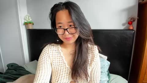 Snapshot of naughtynerdygirl chatting on 05-23-26, 08:18 Gigi Chu online show from 05-23-26, 08:18