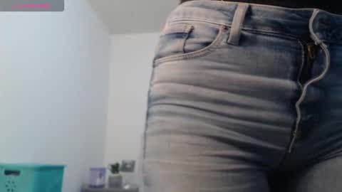 naughtyplayass online show from 09-10-25, 07:25