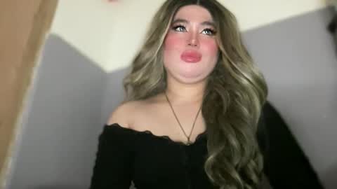 Rose Wilson online show from 11-29-25, 01:25