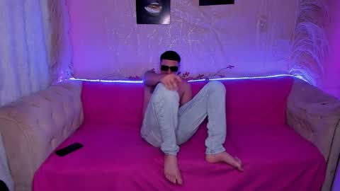 Snapshot of naughtyrouse chatting on 09-28-25, 04:51 ambar jhonf and matt online show from 09-28-25, 04:51