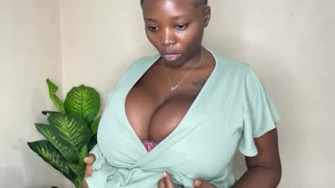 Snapshot of naughtysexydoll2 chatting on 10-28-25, 02:42 naughtysexydoll2 online show from 10-28-25, 02:42