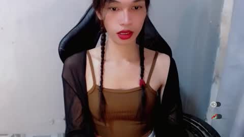 Snapshot of naughtysunshinepinay chatting on 09-28-25, 12:38 Celine online show from 09-28-25, 12:38