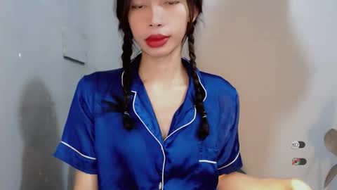 Snapshot of naughtysunshinepinay chatting on 09-29-25, 11:20 Celine online show from 09-29-25, 11:20