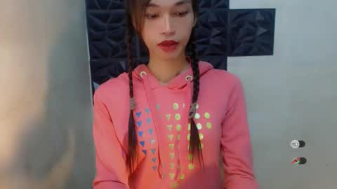 Snapshot of naughtysunshinepinay chatting on 10-14-25, 11:05 Celine online show from 10-14-25, 11:05