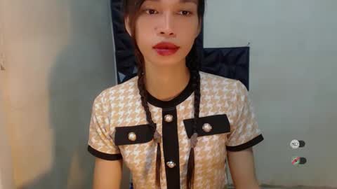 Snapshot of naughtysunshinepinay chatting on 11-09-25, 01:59 Celine online show from 11-09-25, 01:59