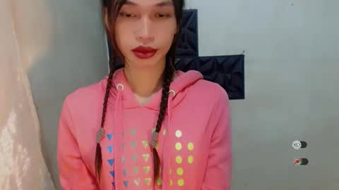 Snapshot of naughtysunshinepinay chatting on 11-13-25, 11:47 Celine online show from 11-13-25, 11:47
