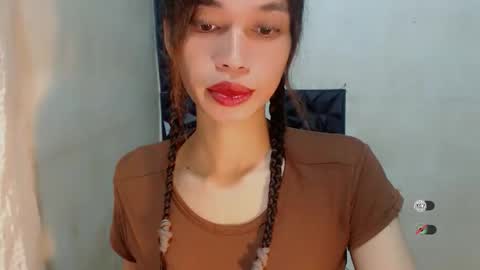 Snapshot of naughtysunshinepinay chatting on 11-24-25, 02:50 Celine online show from 11-24-25, 02:50