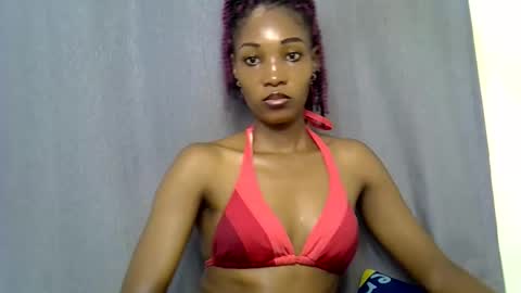 Snapshot of naughtyy4u chatting on 04-27-26, 08:34 naughtyy4u online show from 04-27-26, 08:34