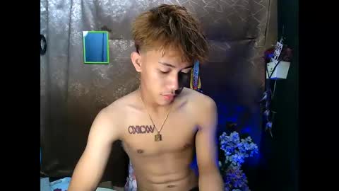 Loy online show from 09-22-25, 02:57