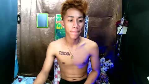 Loy online show from 09-23-25, 04:04