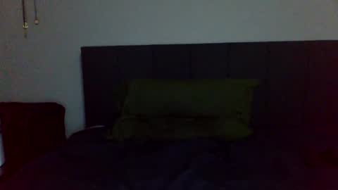 navyman34 online show from 09-13-25, 05:57