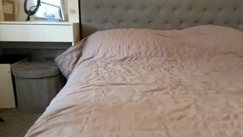 Navyrein online show from 02-18-26, 09:27