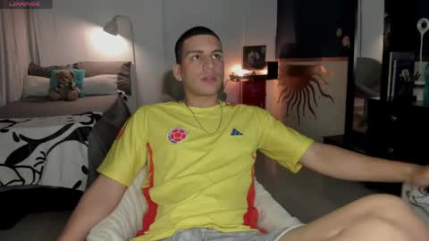 Snapshot of naxttan chatting on 05-08-26, 03:56 Natan online show from 05-08-26, 03:56