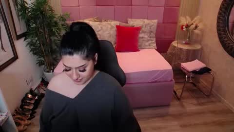 Eliza online show from 12-22-25, 10:23