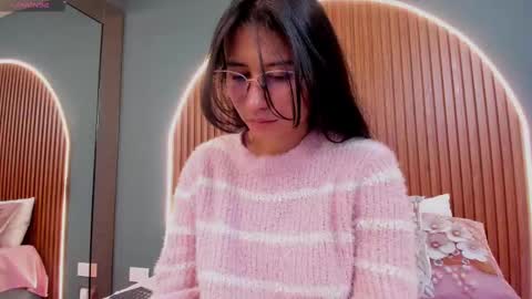 Naye  online show from 10-17-25, 03:42