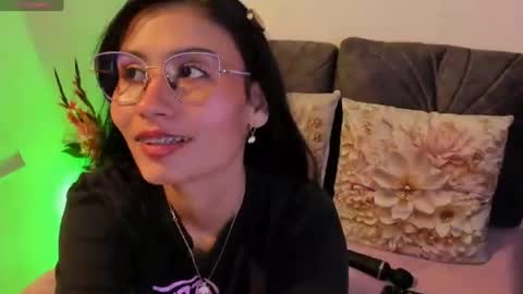 Naye  online show from 07-10-26, 04:06