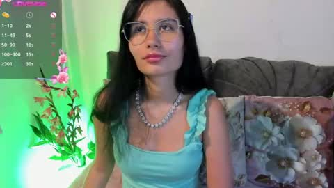 Naye  online show from 07-17-26, 04:52
