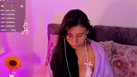 Naye  online show from 07-30-26, 04:11