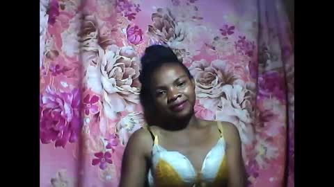 Snapshot of naylah313 chatting on 05-24-26, 06:57 Nayla online show from 05-24-26, 06:57