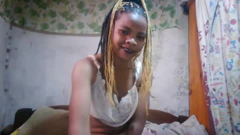 Snapshot of naylah313 chatting on 06-29-26, 08:53 Nayla online show from 06-29-26, 08:53