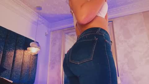 Juli  online show from 02-12-25, 11:07