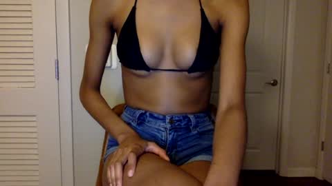 Snapshot of nayomiinorma chatting on 07-27-26, 06:59 Nayomi Norma online show from 07-27-26, 06:59