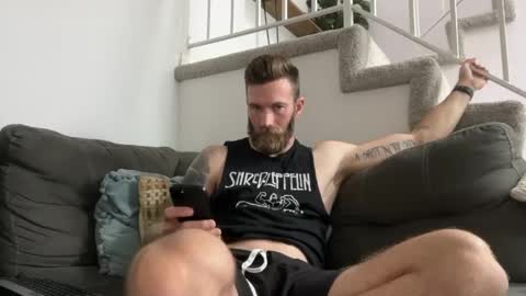Snapshot of nb913 chatting on 05-28-26, 05:10 Drew online show from 05-28-26, 05:10