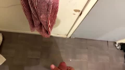 Snapshot of nbarrie98 chatting on 12-17-24, 01:39 nbarrie98 online show from 12-17-24, 01:39