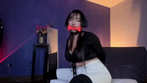 Nefertari online show from 01-21-25, 02:26