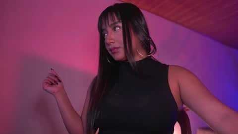 Nefertari online show from 03-11-26, 11:27