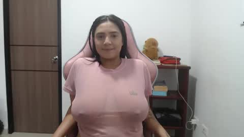 Snapshot of nebyula_star chatting on 01-17-26, 06:55 Nebyula online show from 01-17-26, 06:55