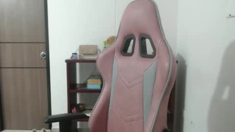 Snapshot of nebyula_star chatting on 01-31-26, 08:18 Nebyula online show from 01-31-26, 08:18