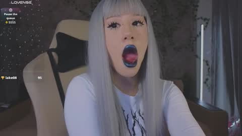 Eva online show from 04-08-26, 09:48