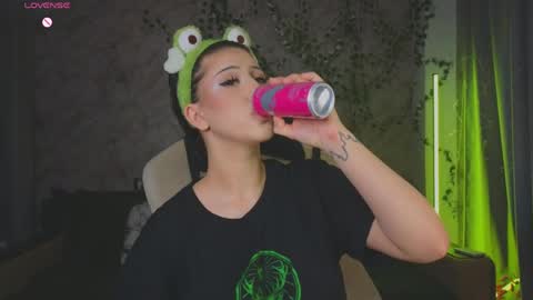 Eva online show from 04-18-26, 09:24