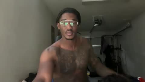 Snapshot of neednoluv chatting on 10-28-25, 07:27 neednoluv online show from 10-28-25, 07:27