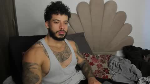 Nei turn green online show from 01-14-26, 05:07