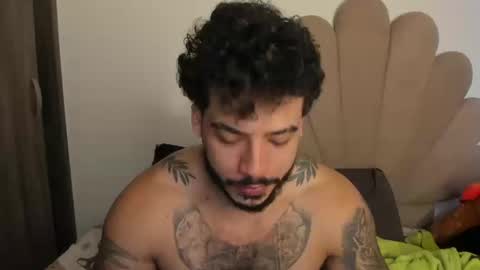 Nei turn green online show from 02-25-26, 01:10