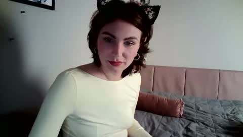 nefertiti_queen online show from 10-13-25, 08:20