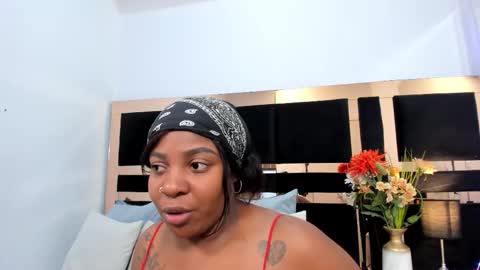 nefferetcharlotte online show from 12-22-25, 09:56