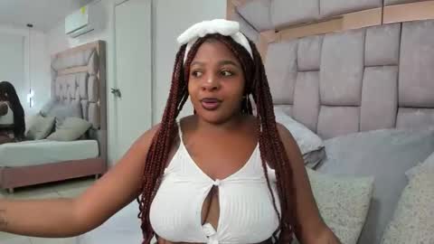 nefferetcharlotte online show from 01-12-26, 02:44