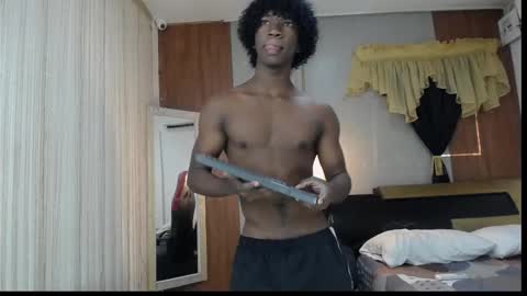 Snapshot of negga_cum chatting on 02-10-26, 01:26 NEGGA online show from 02-10-26, 01:26