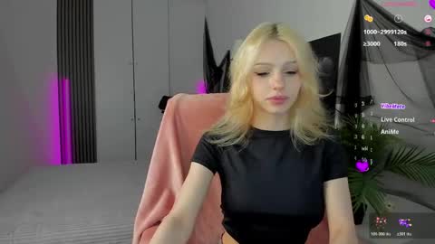 Ela  online show from 05-15-26, 03:08