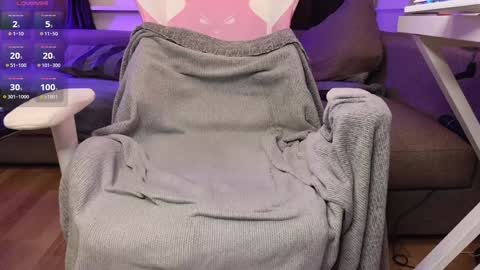 Snapshot of neli_elinek chatting on 12-06-24, 02:13 Neli online show from 12-06-24, 02:13