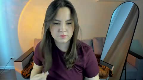 Snapshot of nelie_evans chatting on 05-19-26, 01:44 nelie_evans online show from 05-19-26, 01:44